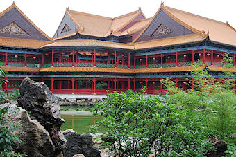 The Enormous West Lake Restaurant in Changsha, China